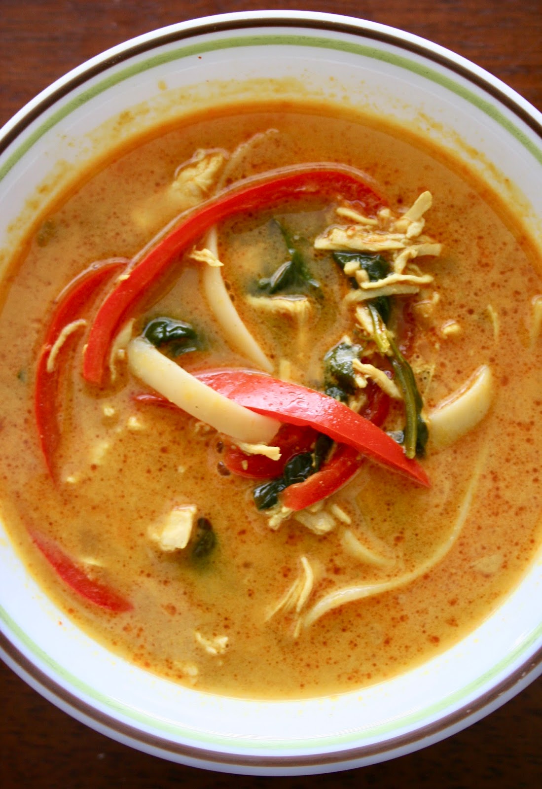 Thai Coconut Chicken Curry Soup