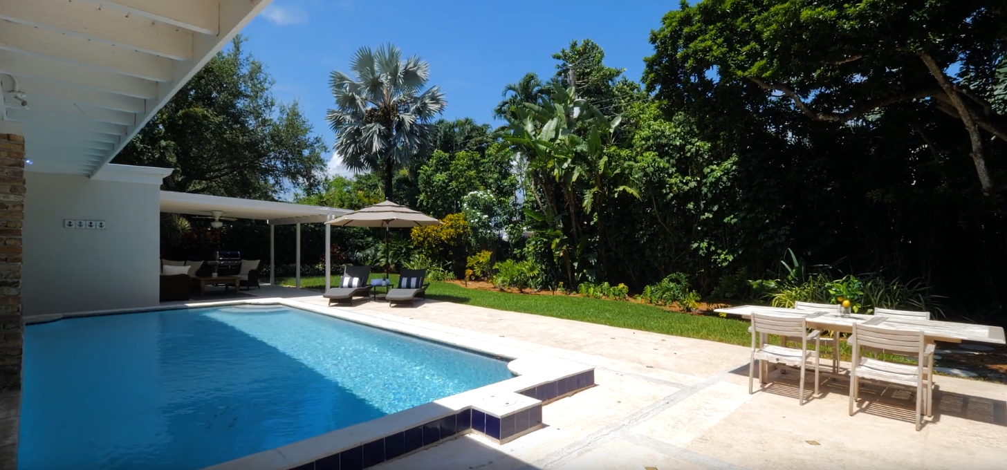 12 Photos vs. Property Showcase | 7830 SW 53rd Pl, Miami - High End Home & Interior Design Video Tour