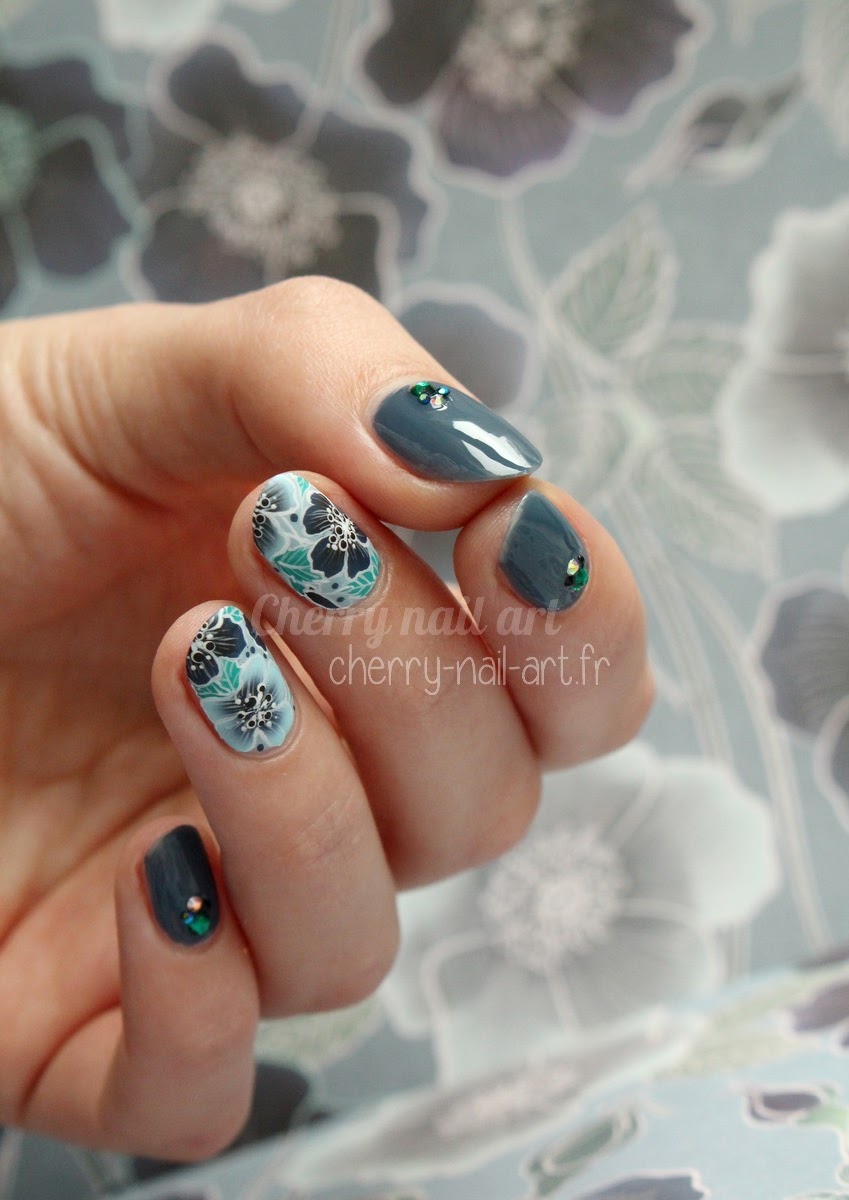 nail-art-fleurs-one-stroke-hiver