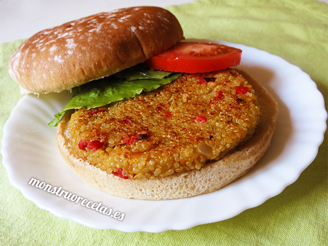 Hamburguesas vegetales de quinoa y pimiento rojo