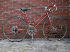 SOLD. 1970's Schwinn Ladies Bike. PRE-RESTO PHOTO. Great color. $135.00