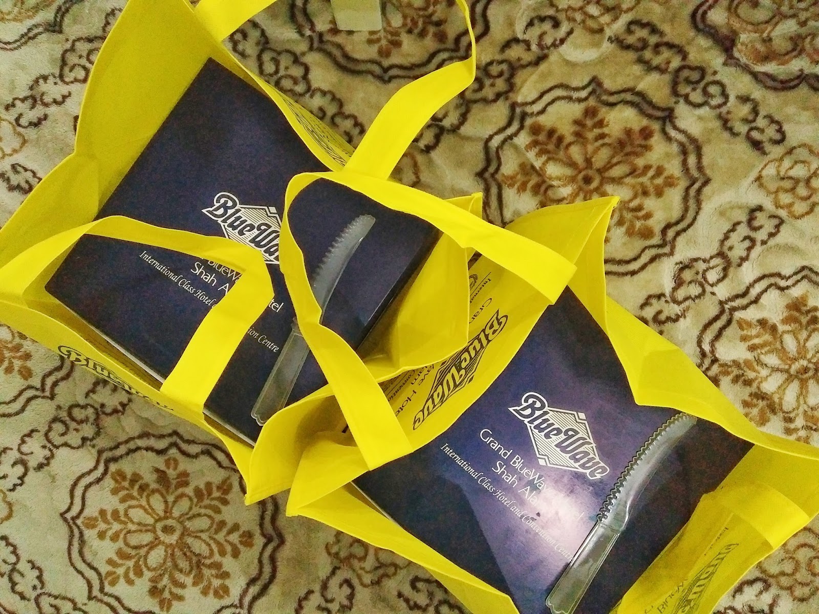 Kek Hari Jadi Dari Hotel Bluewave Shah Alam Kek Hari Jadi Dari Hotel Bluewave Shah Alam