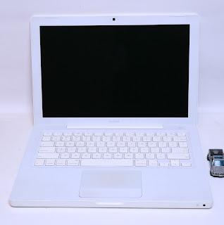 MacBook White 13 Inch | Core2Duo | CC: 36 | Mulus