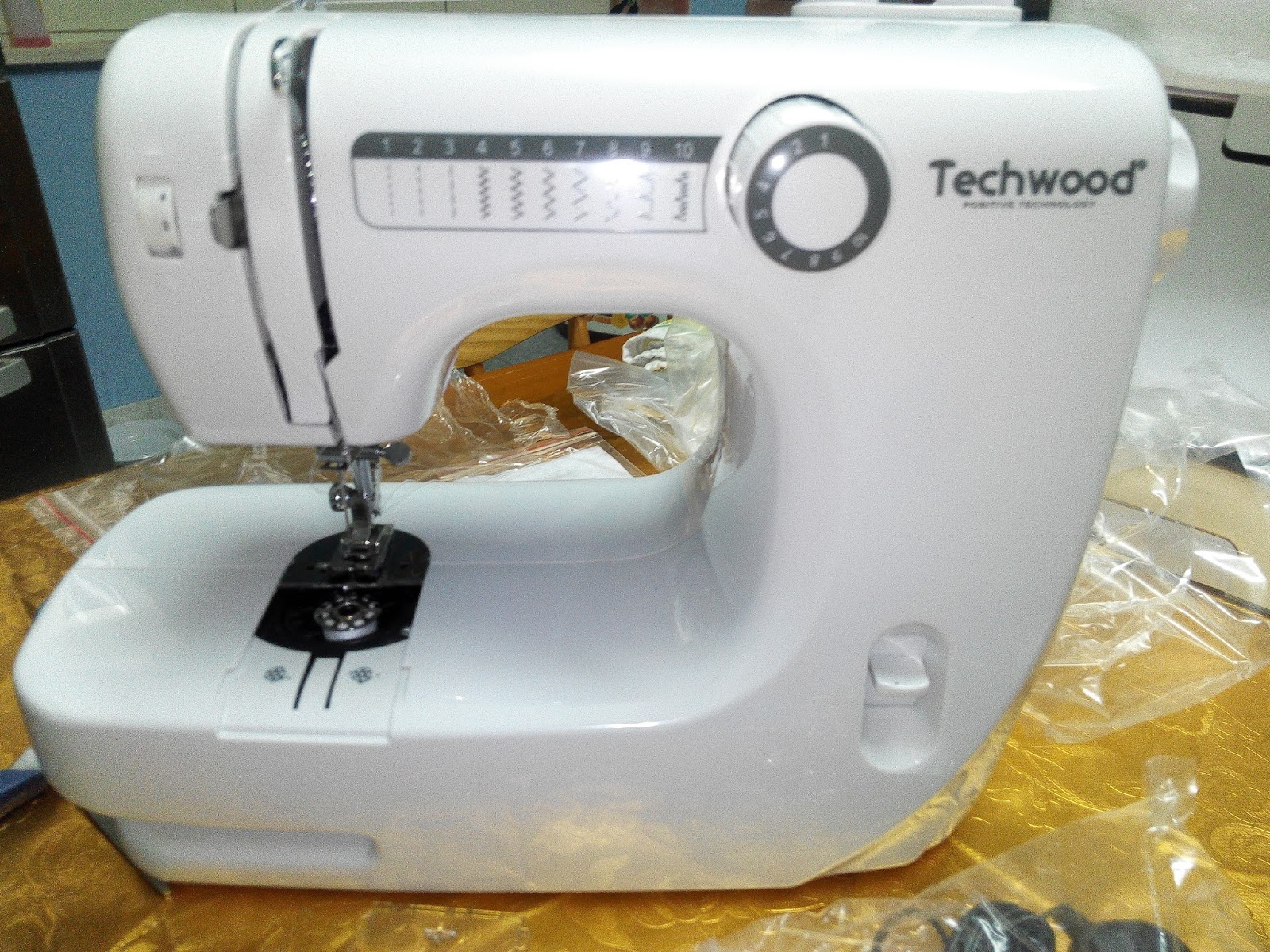 Giovanna Certamente: Techwood TMAC-608 macchina da cucire