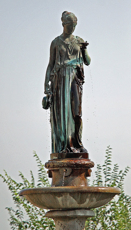 Statue of Hebe atop Bloom Fountain, Vicksburg