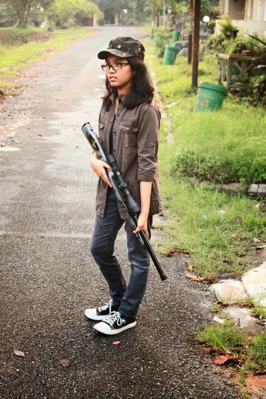 подростки зомби апокалипсис. мальчик постапокалипсис арт. зомби апокалипсис рисунки. зимняя одежда постапокалипсис. аниме зомби апокалипсис.