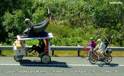 Kinetic Sculpture Race in Arcata, California 2014 - gvan42