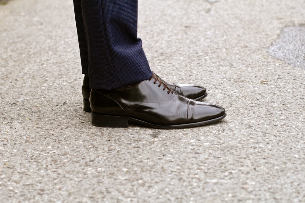 BLOG-MODE-HOMME_San-Marina-Mariage_Atelier-Particlier-grenadine-cravate_Costume-The-Kooples_Mensfashion-Ceremony