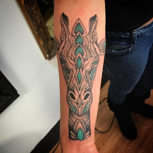 tatuagem de girafa tatuagem de girafa