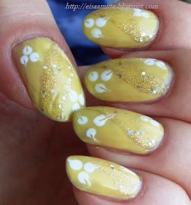 NOTD: yellow golden goddes