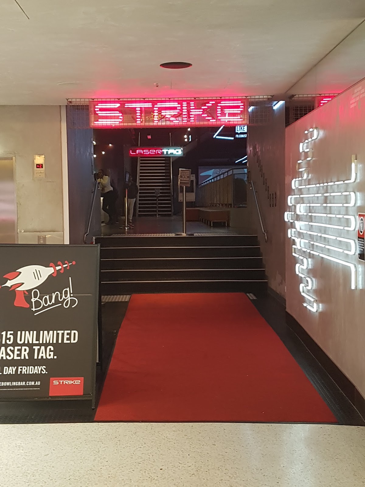 Strike Bowling Macquarie Centre