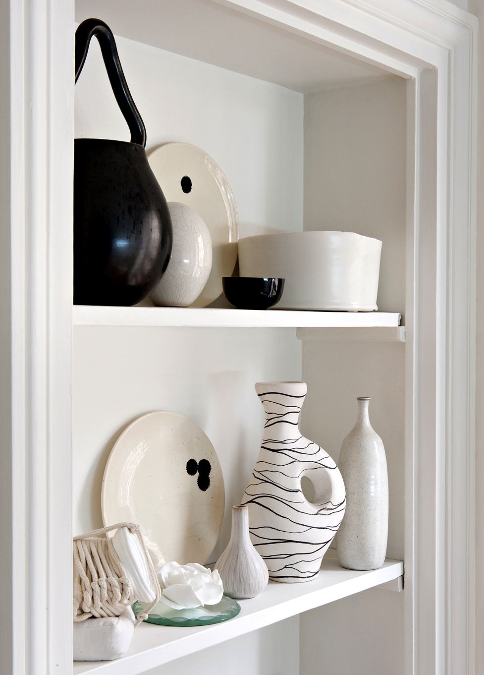 interiors: emilie bonaventure's apartment in paris interiors: emilie bonaventure's apartment in paris