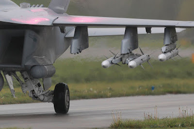Raytheon AIM-120C-7 AMRAAM Raytheon AIM-120C-7 AMRAAM