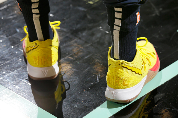 kyrie spongebob on feet