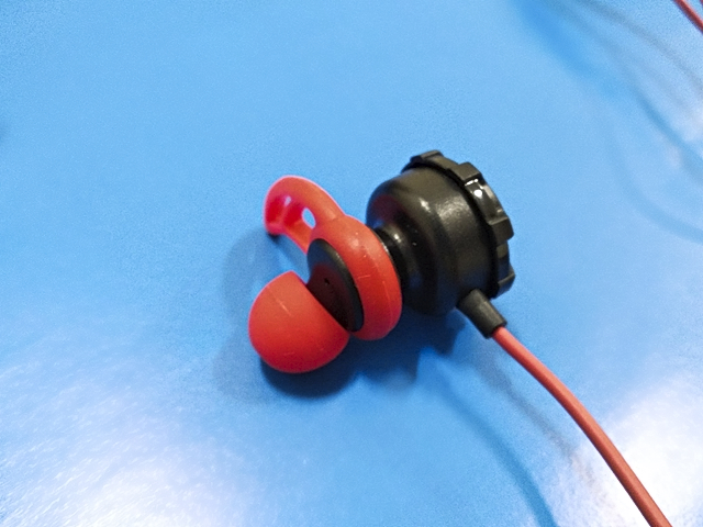 【ePrice獨家分享】齊全的配件做功德的 FANTECH EG1 立體聲入耳式電競耳機 測試開箱