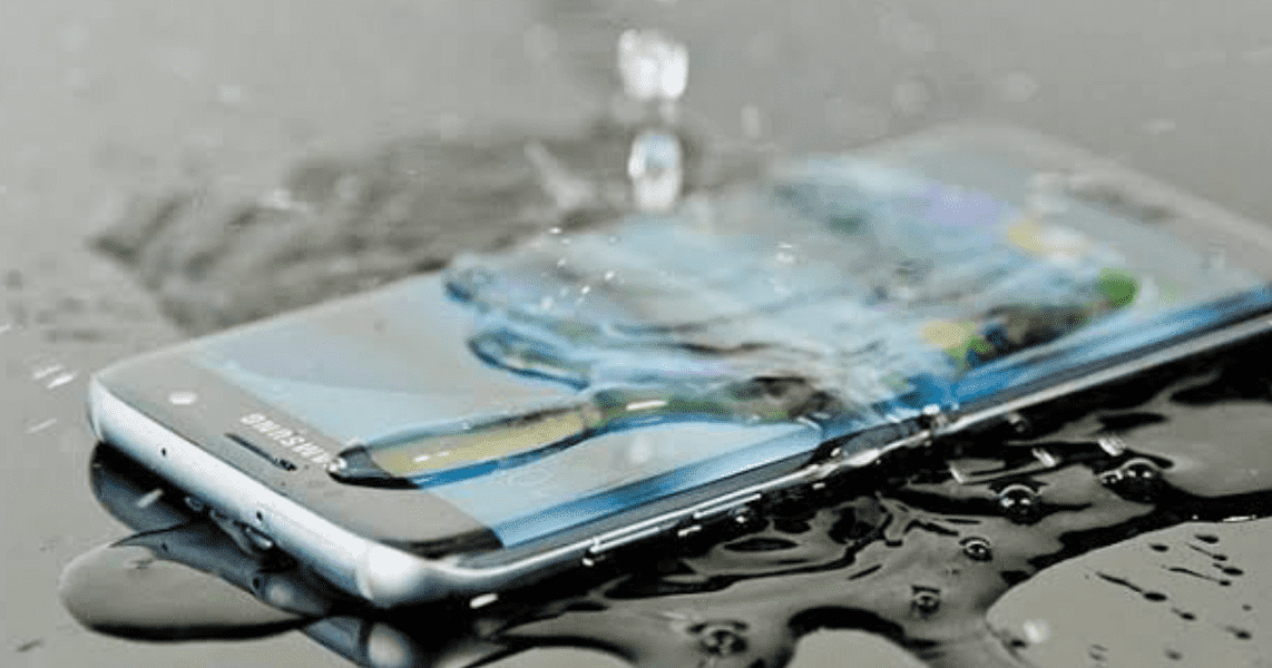 These 5 Best "Waterproof Smartphones" in the years 2018! Make your