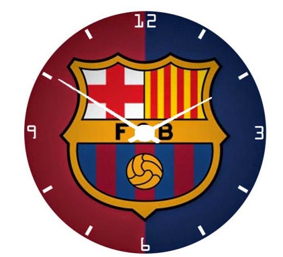 Jam Dinding Kayu Bergambar Unik Klub Bola Barcelona