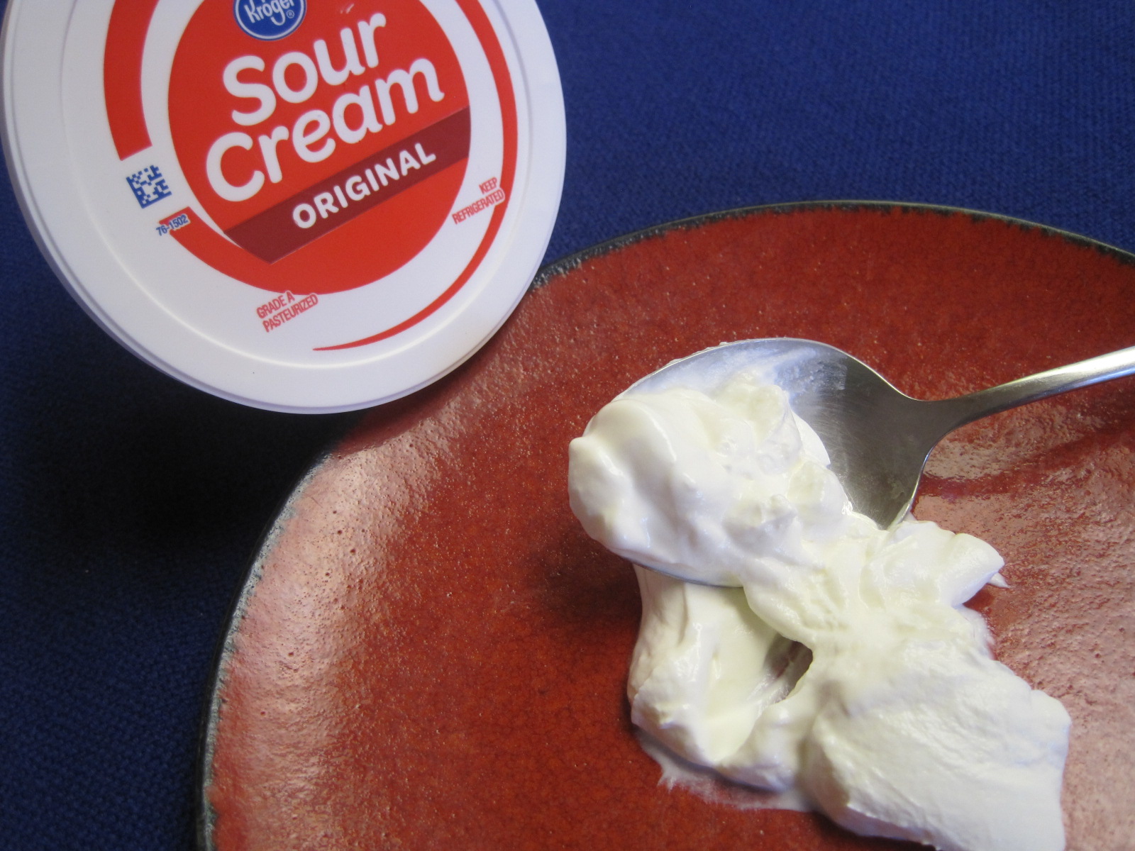 Mom's Cooking Help Sour Cream What Is It and How Do I Use It?