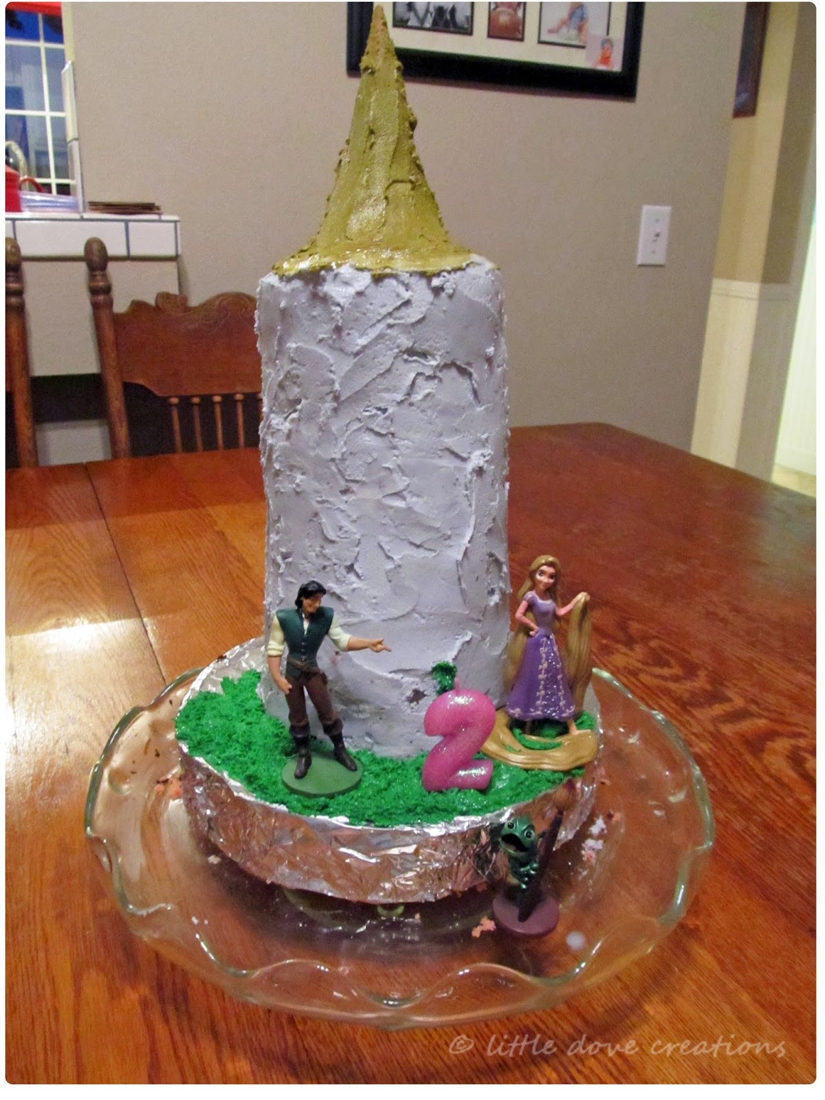 bbw: Tangled tower cake
