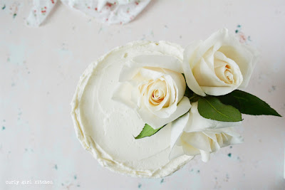 Cake Decorating Ideas, Red and White Cake, Cake with Flowers, Valentine's Cake, Polkadot Cake, Wedding Cake Cake Decorating Ideas, Red and White Cake, Cake with Flowers, Valentine's Cake, Polkadot Cake, Wedding Cake