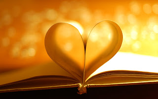 Book Pages Heart Light Photo HD Wallpaper