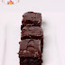 Brownie cu nuca,cu fulgi de migdale, cu fructe de padure sau confit de portocale