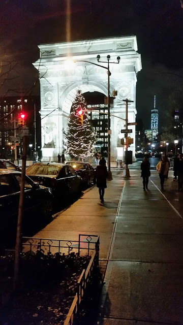 Christmas Washington Square Park randommusings.filminspector.com
