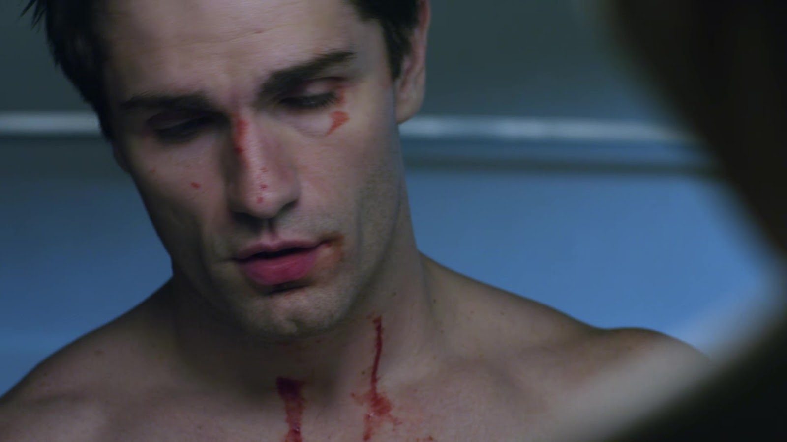 Sam Witwer shirtless in Being Human 1-03 "Something To Watch Over Me&q...