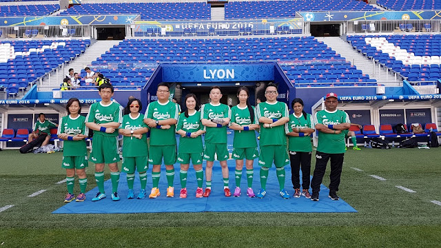 The lucky buggers. Carlsberg Team Malaysia EURO 2016