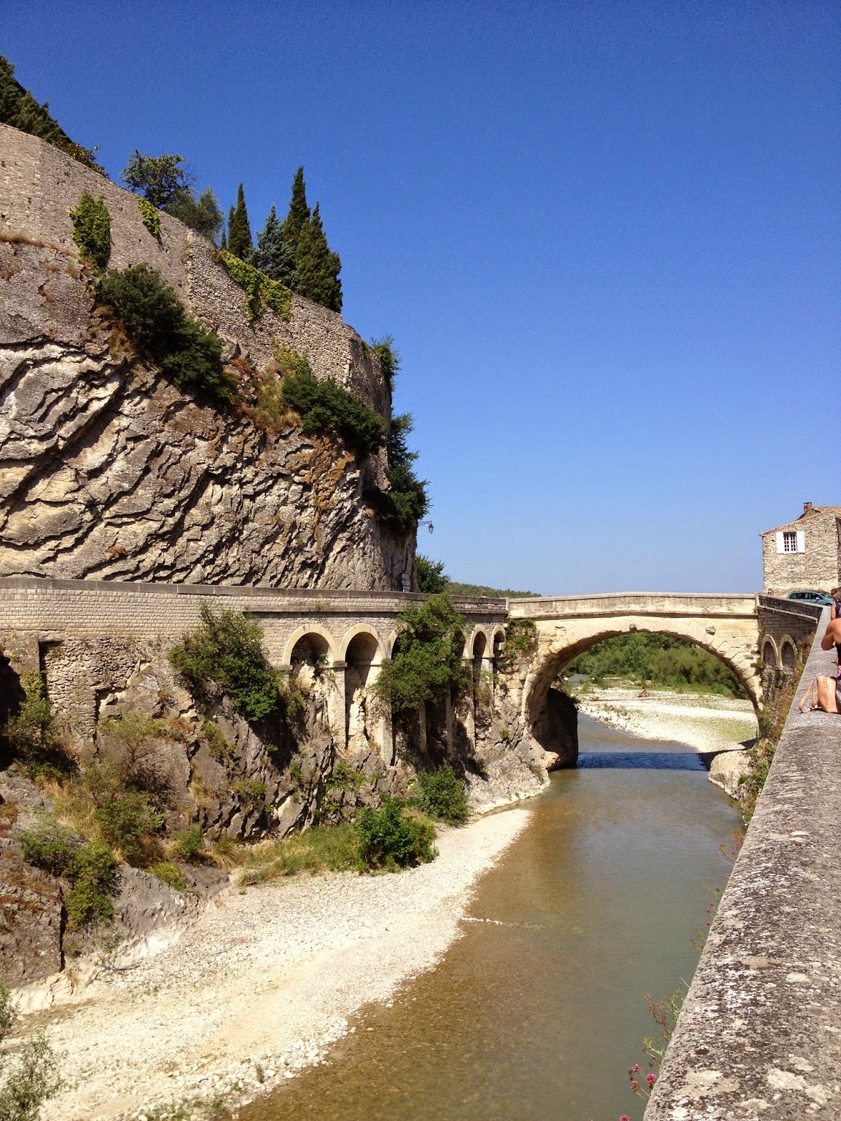 Pont Romain de VaisonlaRomaine Provence, France Travel is my