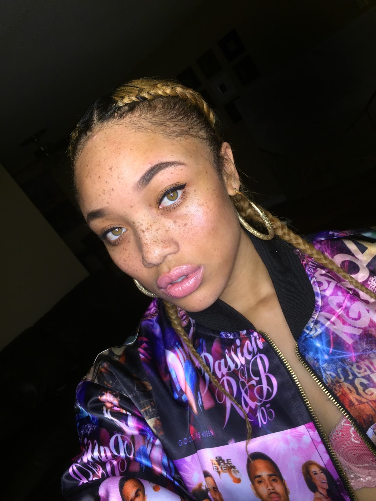 Tits Cocaine Lorraine naked photo 2017 Cleavage Cocaine Lorraine naked photo 2017