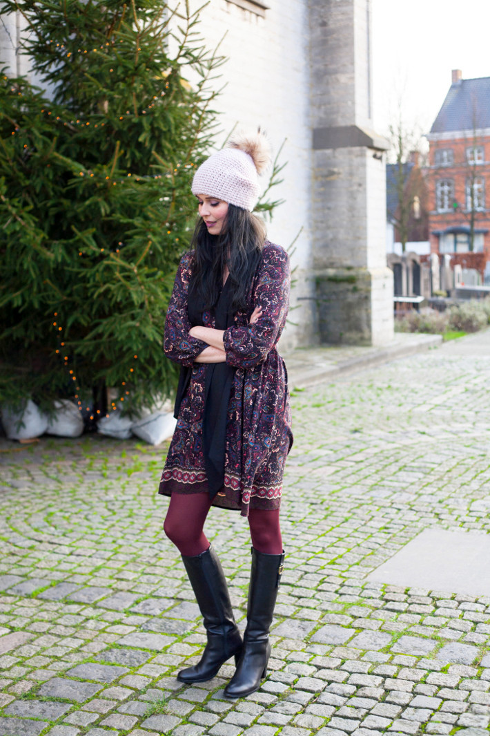 Outfit: 70s paisley dress with knee high boots