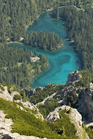 Fuente: http://static.zoonar.com/img/www_repository3/b6/4d/27/10_c1020dedf931edcabf60a9e0ec626865.jpg