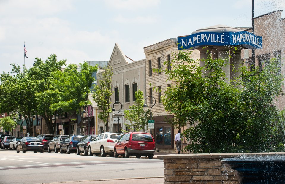 10 Best Ethnic Food Restaurants in Downtown Naperville