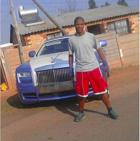 royce rolls stolen south africa cars man thief phantom brazen he ghost least poses shares stole