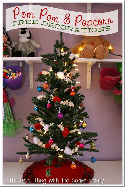Popcorn and Pom Pom Garland - Tree Decorating Ideas from The Real Thing with the Coake Family #Christmas #Tree #Garland Tree Decorating Ideas: Popcorn and Pom Pom Garland