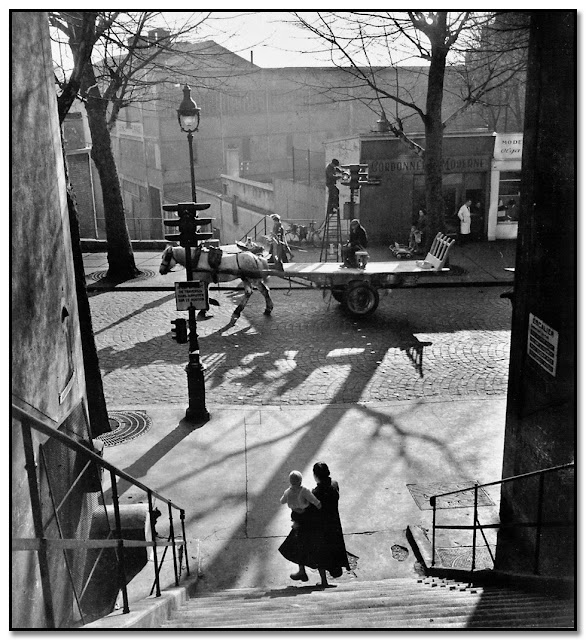 Willy Ronis. Avenue Simon Bolivar, París 1950.