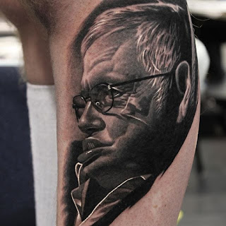 Tatuajes de Stephen Hawking
