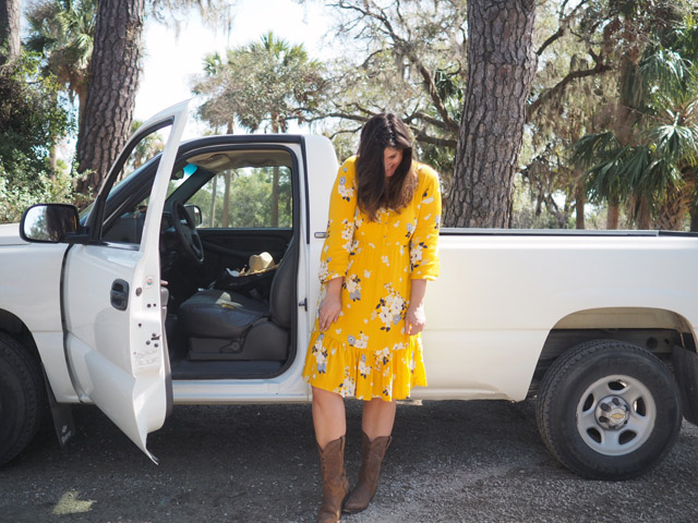 Outfit Moment: Yellow Dress and a Pickup Truck.