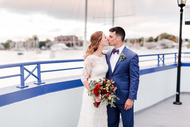 Annapolis Waterfront Hotel Wedding photographed by Maryland wedding photographer Heather Ryan Photography