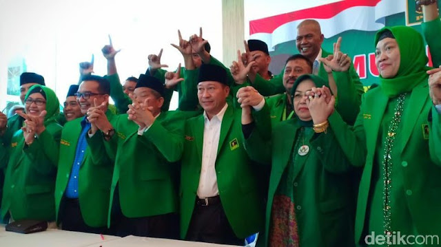 PPP Kubu Muktamar Jakarta Resmi Mendukung Prabowo-Sandi PPP Kubu Muktamar Jakarta Resmi Mendukung Prabowo-Sandi