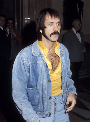 From Punk to Glam to Disco, 17 Worst Fashion Trends That ...