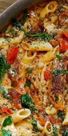 CHICKEN PASTA WITH BACON AND SPINACH IN CREAMY TOMATO SAUCE - CUCINA DELICIOUS