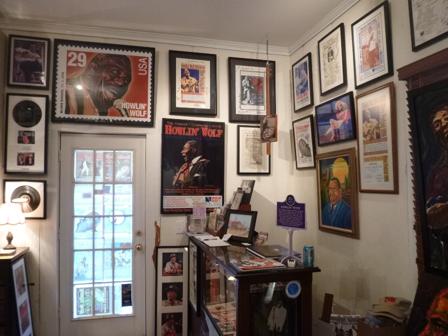 Pat and Dawn Mission Blog 2012: Howlin' Wolf, the Blues Legend