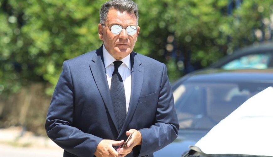 Κούγιας: «Σαγόνια απ’ ότι βλέπω έχεις χάσει τον ύπνο σου» Κούγιας: «Σαγόνια απ’ ότι βλέπω έχεις χάσει τον ύπνο σου»