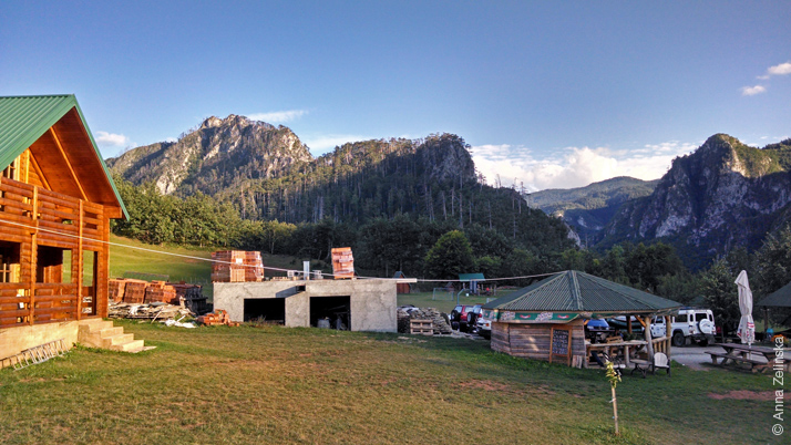Станция канатного спуска (Zip Line), Черногория