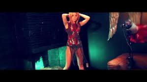 Miley Cyrus Sexy Poses Without Underwear Pics