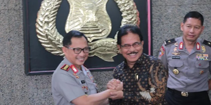 Menteri ATR/Kepala BPN, Sofyan A. Djalil dan Kapolri Tito M. Karnavian.