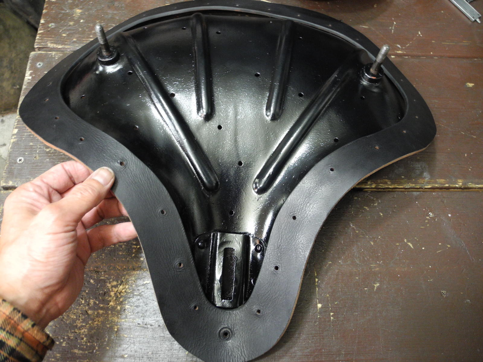 JUNKMOTOR Solo saddle seat recover