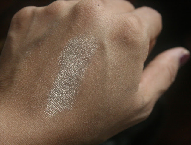 KIKO Cosmetics Dazzling Highlighter in Pure Gold Swatch